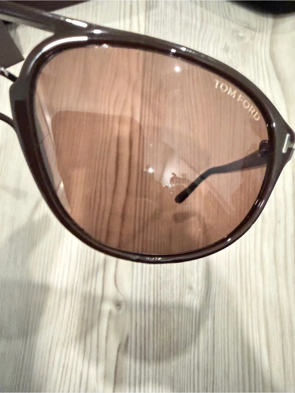 Tom Ford Brown Aviator Sunglasses with Case and Authenticity Card. GUC